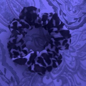 A animal print scrunchie